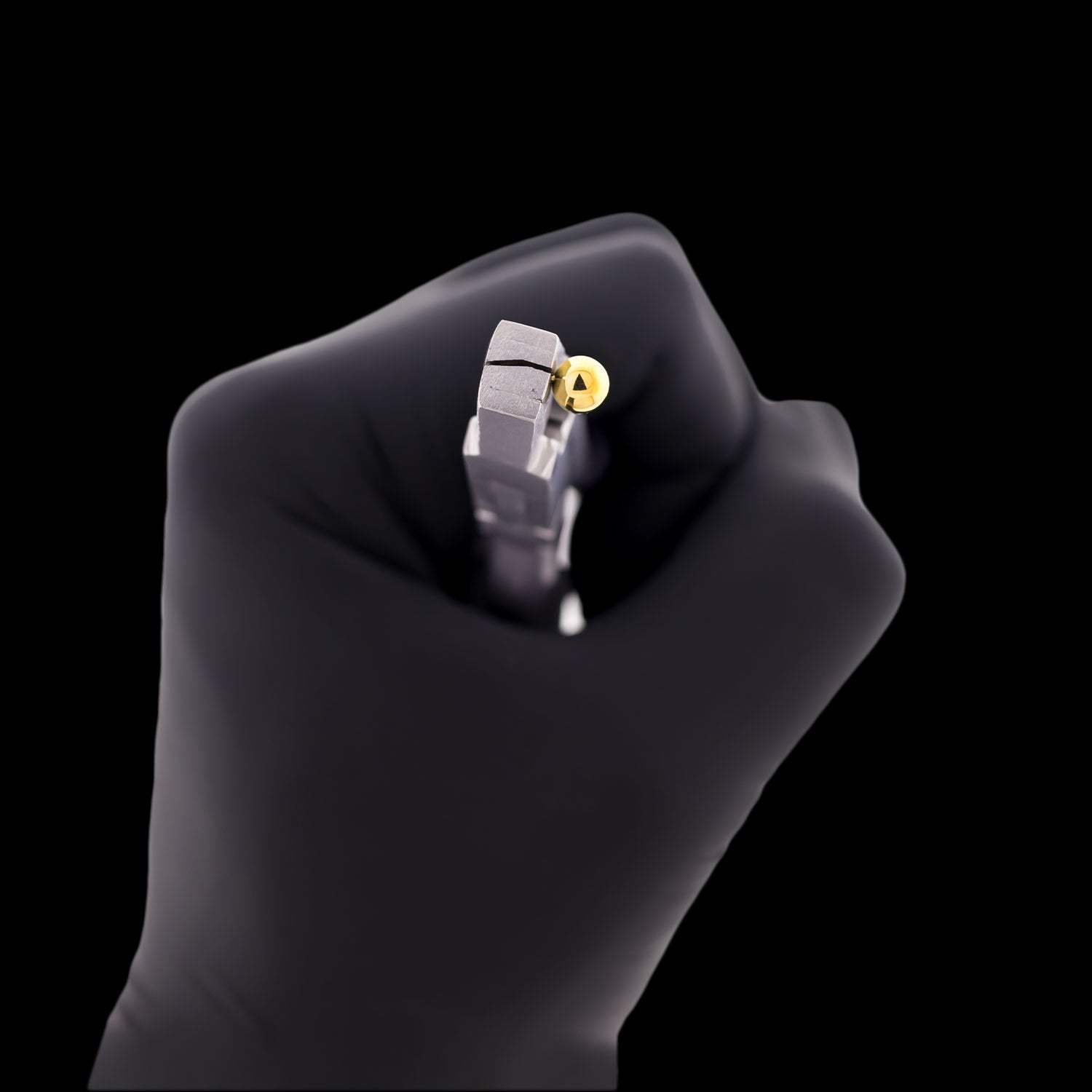 Threadless Pin Plier 316L surgical stainless steel - Obsidian Needles