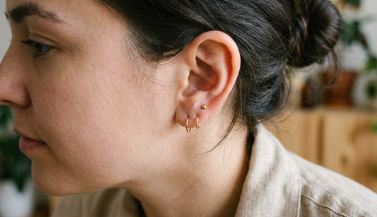 Inner Ear Lobe Piercing Guide: Placement, Pain, and Healing