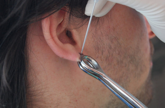  Needle Piercing
