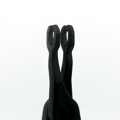 Sterilized Disposable Open Round Piercing Clamps - Box of 20 - Obsidian Needles